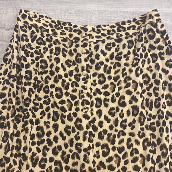DIVIDED leopard print skirt, size S - Picture 2 of 4
